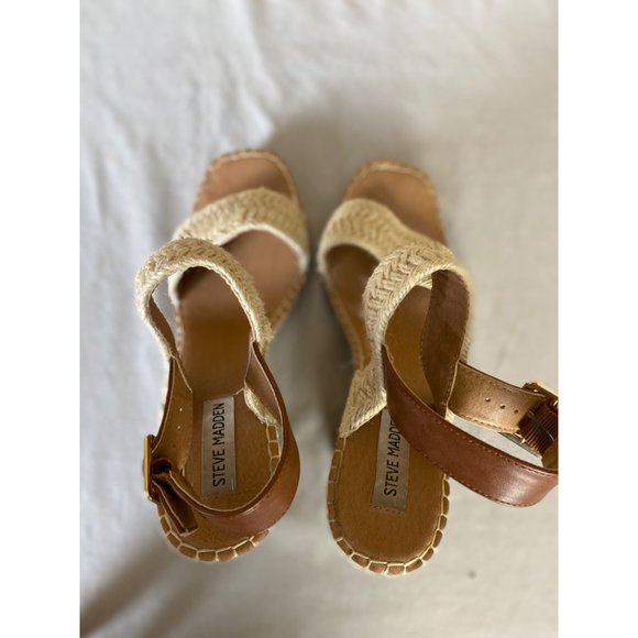Steve Madden Tan Brown Wedge Ankle Strap Sandals Size 9 - Picture 2 of 9